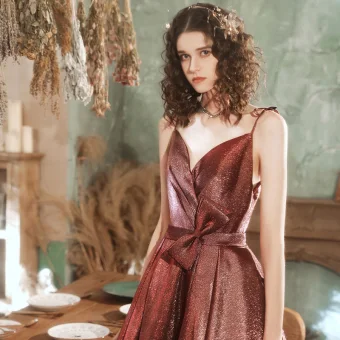 Mode Marron Dansant Robe De Bal 2021 Princesse Bretelles Spaghetti V Cou Sans Manches Noeud Glitter Polyester Longue Volants Dos Nu Robe De Ceremonie