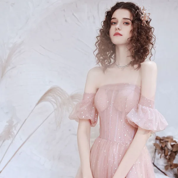 Bling Bling Rosa Ballkleider 2021 A Linie Off Shoulder Geschwollenes Kurze Ärmel Pailletten Sweep / Pinsel Zug Rüschen Rückenfreies Festliche Kleider