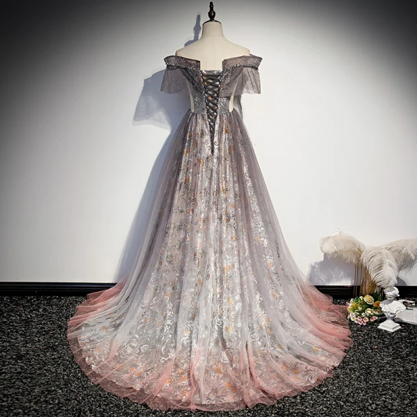 Bling Bling Grau Durchsichtige Ballkleider 2021 A Linie Off Shoulder Kurze Ärmel Perlenstickerei Pailletten Glanz Tülle Sweep / Pinsel Zug Rüschen Rückenfreies Festliche Kleider