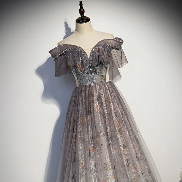 Bling Bling Grau Durchsichtige Ballkleider 2021 A Linie Off Shoulder Kurze Ärmel Perlenstickerei Pailletten Glanz Tülle Sweep / Pinsel Zug Rüschen Rückenfreies Festliche Kleider