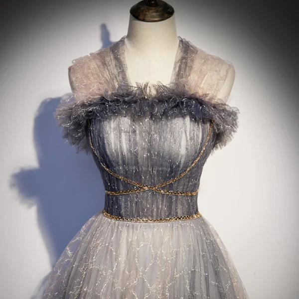 Elegante Grau Ballkleider 2021 A Linie Eckiger Ausschnitt Ärmellos Perlenstickerei Sweep / Pinsel Zug Rüschen Festliche Kleider