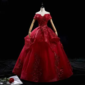 Haut De Gamme Bordeaux Dansant Robe De Bal 2021 Robe Boule De L 039 Épaule Manches Courtes Appliques En Dentelle Perlage Paillettes Longue Volants Dos Nu Robe De Ceremonie