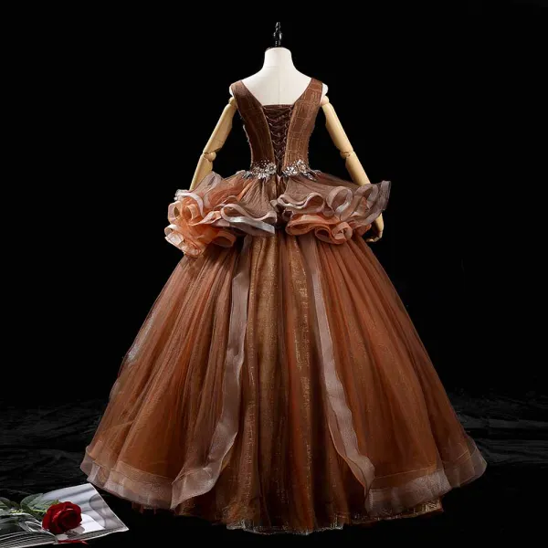 Haut de Gamme Marron Dansant Robe De Bal 2021 Robe Boule V-Cou Sans Manches Appliques En Dentelle Perlage Paillettes Longue Volants Dos Nu Robe De Ceremonie