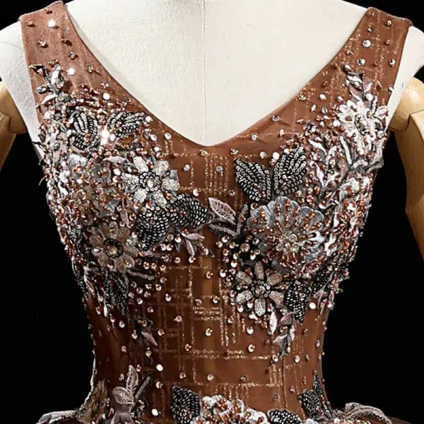 Haut de Gamme Marron Dansant Robe De Bal 2021 Robe Boule V-Cou Sans Manches Appliques En Dentelle Perlage Paillettes Longue Volants Dos Nu Robe De Ceremonie