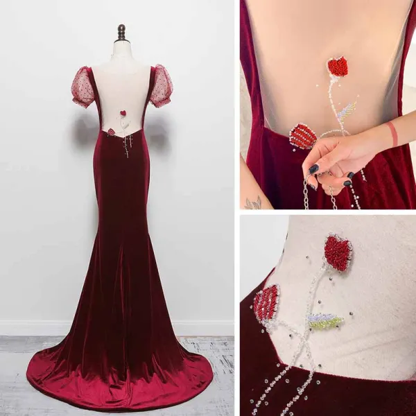 Sexy Bordeaux Velour Transparentes Robe De Soirée 2021 Trompette / Sirène Col v profond Gonflée Manches Courtes Perlage Faux Diamant Train De Balayage Dos Nu Robe De Ceremonie
