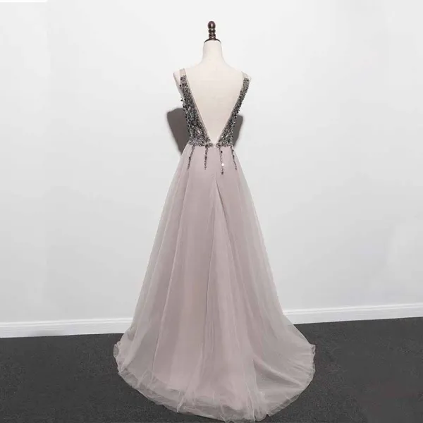 Illusion Grå Balklänningar 2021 Prinsessa V-Hals Ärmlös Beading Paljetter Slits Fram Svep Tåg Ruffle Halterneck Formella Klänningar
