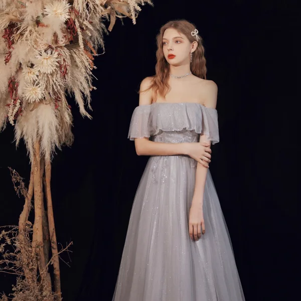 Chic / Beautiful Grey Glitter Prom Dresses 2021 A-Line / Princess Off-The-Shoulder Short Sleeve Beading Floor-Length / Long Ruffle Backless Formal Dresses