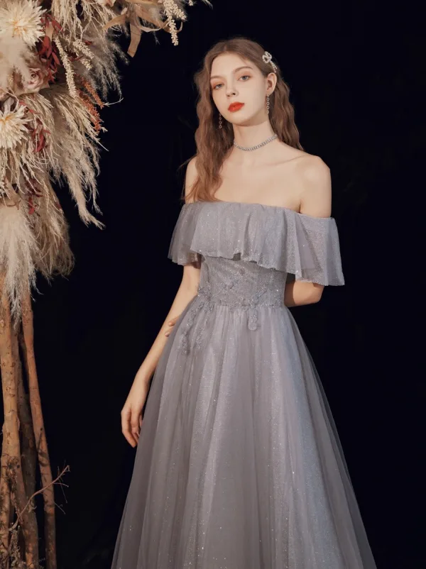Chic / Beautiful Grey Glitter Prom Dresses 2021 A-Line / Princess Off-The-Shoulder Short Sleeve Beading Floor-Length / Long Ruffle Backless Formal Dresses