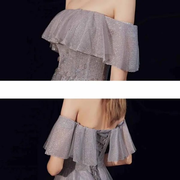 Chic / Beautiful Grey Glitter Prom Dresses 2021 A-Line / Princess Off-The-Shoulder Short Sleeve Beading Floor-Length / Long Ruffle Backless Formal Dresses