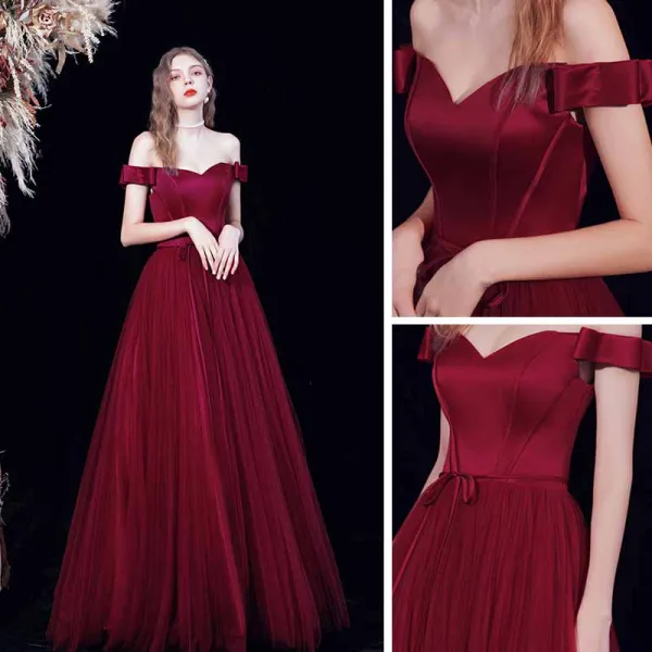 Modest / Simple Burgundy Dancing Prom Dresses 2021 A-Line / Princess Off-The-Shoulder Short Sleeve Sash Floor-Length / Long Pleated Backless Formal Dresses