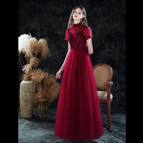Vintage / Retro Burgundy Dancing Prom Dresses 2021 A-Line / Princess See-through High Neck Puffy Short Sleeve Beading Sequins Floor-Length / Long Ruffle Backless Formal Dresses