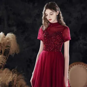 Vintage Originale Bordeaux Dansant Robe De Bal 2021 Princesse Transparentes Col Haut Gonflée Manches Courtes Perlage Paillettes Longue Volants Dos Nu Robe De Ceremonie