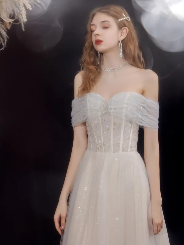 Elegant Champagne Grey Dancing Prom Dresses 2021 A-Line / Princess Off-The-Shoulder Short Sleeve Beading Glitter Tulle Floor-Length / Long Ruffle Backless Formal Dresses