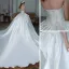 Luxe Blanche Satin La Mariée Robe De Mariée 2021 Robe Boule Bustier Sans Manches Dos Nu Perlage Paillettes Cathedral Train Volants