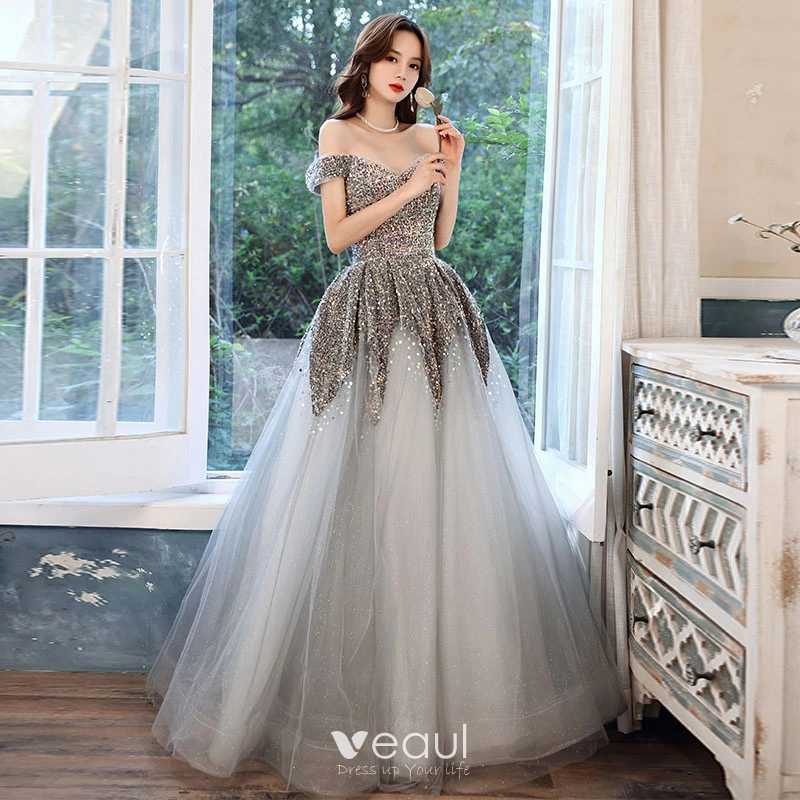 Brillante Gris Vestidos de gala 2021 A Line Princess Fuera Del Hombro Manga Corta Lentejuelas Glitter Tul Largos Ruffle Sin Espalda Vestidos Formales