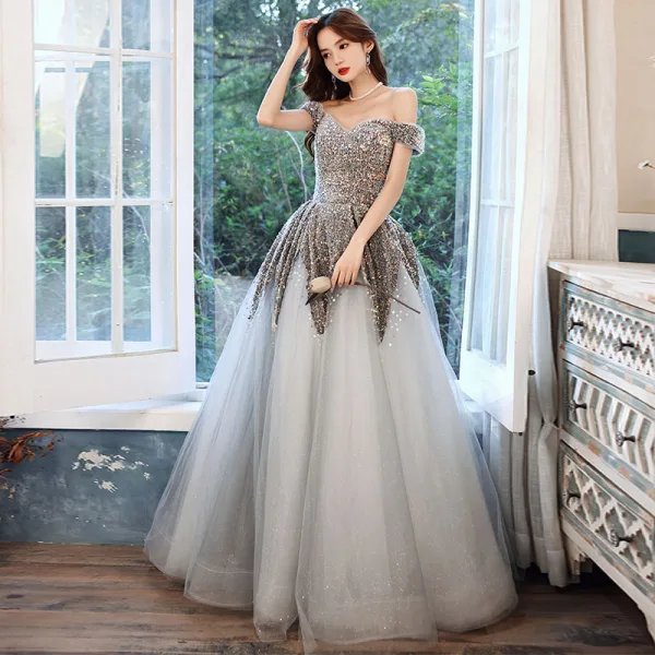 Sparkly Grey Prom Dresses 2021 A-Line / Princess Off-The-Shoulder Short Sleeve Sequins Glitter Tulle Floor-Length / Long Ruffle Backless Formal Dresses