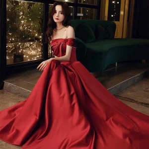 Chic Beautiful Red Satin Dancing Prom Dresses 2021 A Line Princess Off The Shoulder Short Sleeve Beading Floor Length Long Ruffle Backless Formal Dresses