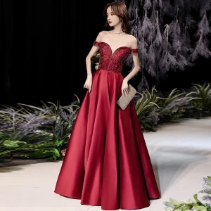 Haut De Gamme Bordeaux Satin Dansant Robe De Bal 2021 Princesse De L 039 Épaule Manches Courtes Perlage Longue Volants Dos Nu Robe De Ceremonie