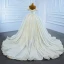 Luxus / Herrlich Ivory / Creme Hochzeits Brautkleider / Hochzeitskleider 2021 Ballkleid Off Shoulder Kurze Ärmel Rückenfreies Perlenstickerei Perle Glanz Tülle Kapelle-Schleppe Rüschen