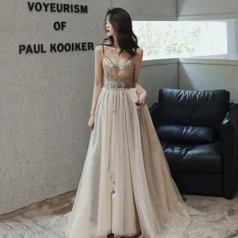 Chic Belle Champagne Robe De Bal 2021 Princesse Bretelles Spaghetti Sans Manches Appliques Fleur Perlage Train De Balayage Volants Dos Nu Robe De Ceremonie