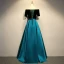 Schlicht Dunkelgrün Satin Tanzen Ballkleider 2021 A Linie Off Shoulder Kurze Ärmel Stoffgürtel Lange Rüschen Rückenfreies Festliche Kleider