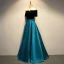 Schlicht Dunkelgrün Satin Tanzen Ballkleider 2021 A Linie Off Shoulder Kurze Ärmel Stoffgürtel Lange Rüschen Rückenfreies Festliche Kleider