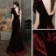 Haut de Gamme Bordeaux Velour Robe De Soirée 2021 Trompette / Sirène Une épaule Sans Manches Fendue devant Train De Balayage Volants Dos Nu Robe De Ceremonie