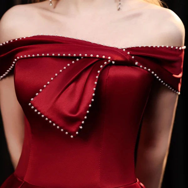 Fashion Burgundy Satin Dancing Prom Dresses 2021 A-Line / Princess Off-The-Shoulder Short Sleeve Beading Pearl Split Front Floor-Length / Long Ruffle Backless Formal Dresses