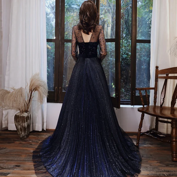 Glitzernden Marineblau Durchsichtige Ballkleider 2021 A Linie Stehkragen Lange Ärmel Perlenstickerei Strass Glanz Tülle Sweep / Pinsel Zug Rüschen Rückenfreies Festliche Kleider