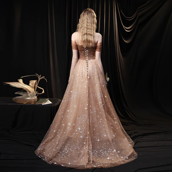 Marron Étoile Robe De Bal 2021 Princesse De l'épaule Manches Courtes Perlage Paillettes Train De Balayage Volants Dos Nu Robe De Ceremonie