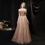 Marron Étoile Robe De Bal 2021 Princesse De l'épaule Manches Courtes Perlage Paillettes Train De Balayage Volants Dos Nu Robe De Ceremonie