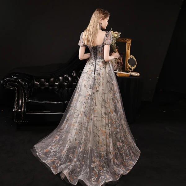 Fantaisie Multi-Couleurs Robe De Bal 2021 Princesse Transparentes De l'épaule Manches Courtes Perlage Glitter Floral Train De Balayage Volants Dos Nu Robe De Ceremonie