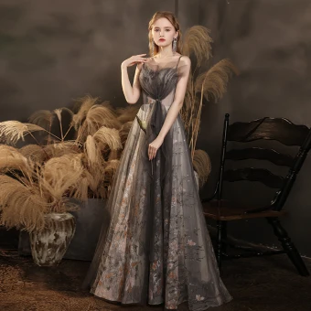 Fantaisie Noire Robe De Bal 2021 Princesse Bretelles Spaghetti Sans Manches Perlage Paillettes Glitter Floral Train De Balayage Volants Dos Nu Robe De Ceremonie