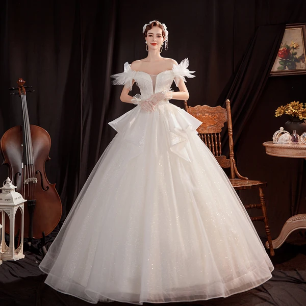Affordable Ivory Outdoor / Garden Wedding Dresses 2021 Ball Gown Off-The-Shoulder Short Sleeve Backless Appliques Lace Beading Glitter Tulle Floor-Length / Long Ruffle