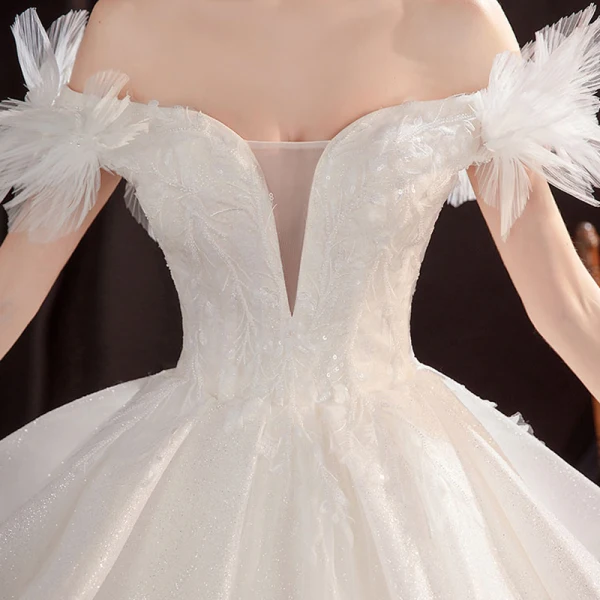 Affordable Ivory Outdoor / Garden Wedding Dresses 2021 Ball Gown Off-The-Shoulder Short Sleeve Backless Appliques Lace Beading Glitter Tulle Floor-Length / Long Ruffle