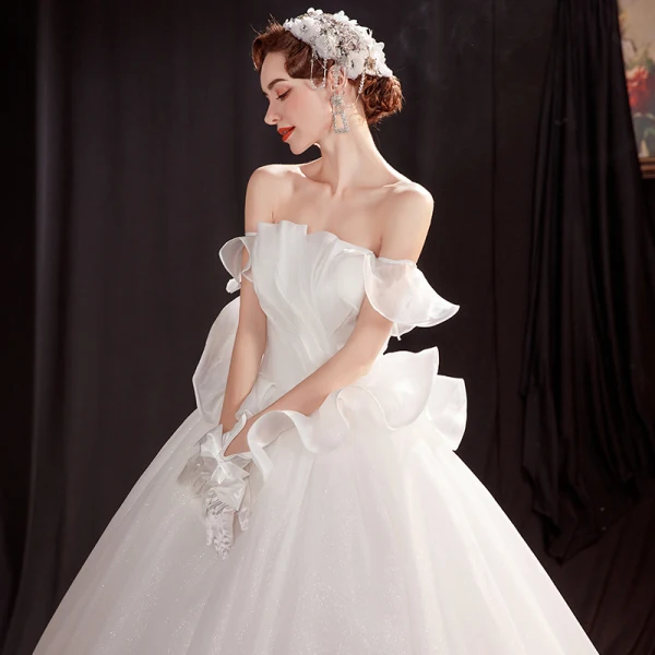 Affordable White Organza Outdoor / Garden Wedding Dresses 2021 Ball Gown Off-The-Shoulder Short Sleeve Backless Glitter Tulle Floor-Length / Long Ruffle