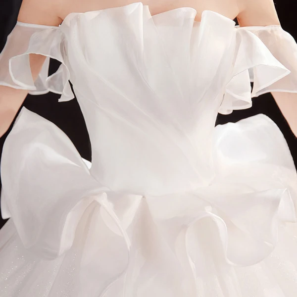 Affordable White Organza Outdoor / Garden Wedding Dresses 2021 Ball Gown Off-The-Shoulder Short Sleeve Backless Glitter Tulle Floor-Length / Long Ruffle