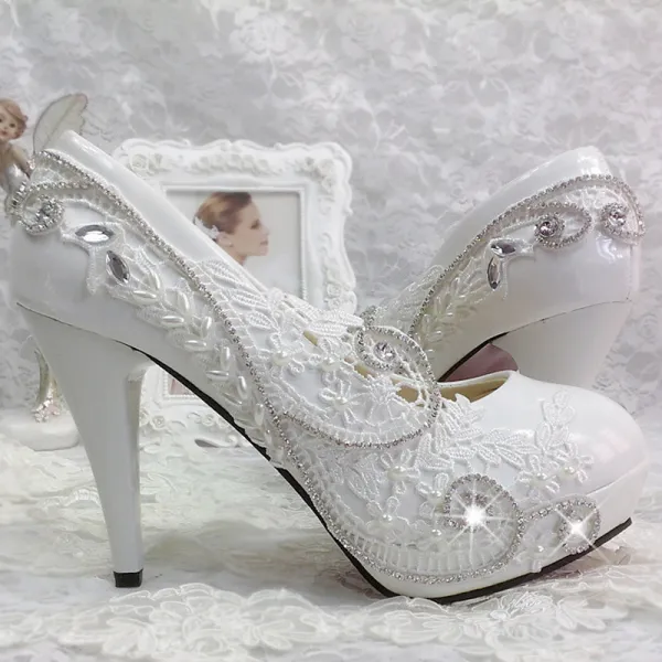 Chic / Beautiful 11 cm 2017 White Casual Church PU Appliques Lace High Heels Stiletto Heels Pumps Wedding Dresses