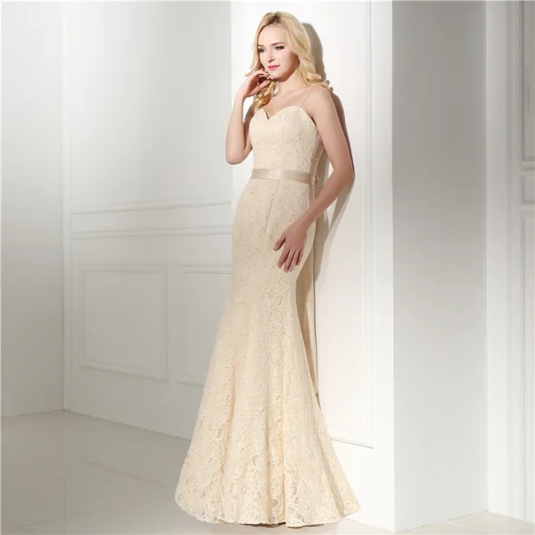 Chic / Belle Champagne Dentelle Robe De Soirée 2020 Trompette / Sirène Bretelles Spaghetti Sans Manches Paillettes Noeud Ceinture Longue Volants Dos Nu Robe De Ceremonie