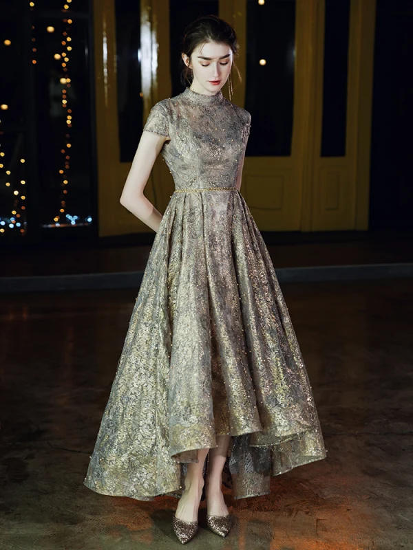 Haute Basse Gris Doré Dansant Robe De Bal 2020 Princesse Col Haut Manches Courtes Appliques En Dentelle Perlage Glitter Tulle Ceinture Asymétrique Volants Dos Nu Robe De Ceremonie
