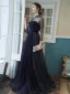 Élégant Bleu Marine Transparentes Robe De Soirée 2020 Princesse Col Haut 3/4 Manches Ceinture Faux Diamant Glitter Tulle Train De Balayage Volants Dos Nu