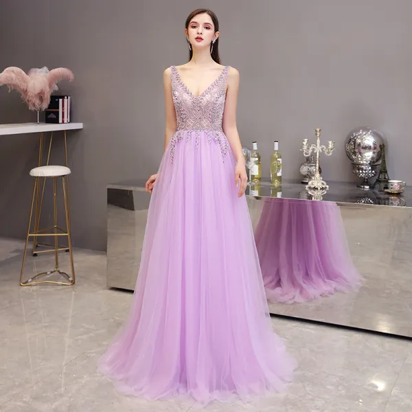 High End Lavendel Abendkleider 2020 A Linie Durchsichtige Tiefer V-Ausschnitt Ärmellos Perlenstickerei Hof-Schleppe Rüschen Rückenfreies Festliche Kleider