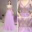 High End Lavendel Abendkleider 2020 A Linie Durchsichtige Tiefer V-Ausschnitt Ärmellos Perlenstickerei Hof-Schleppe Rüschen Rückenfreies Festliche Kleider