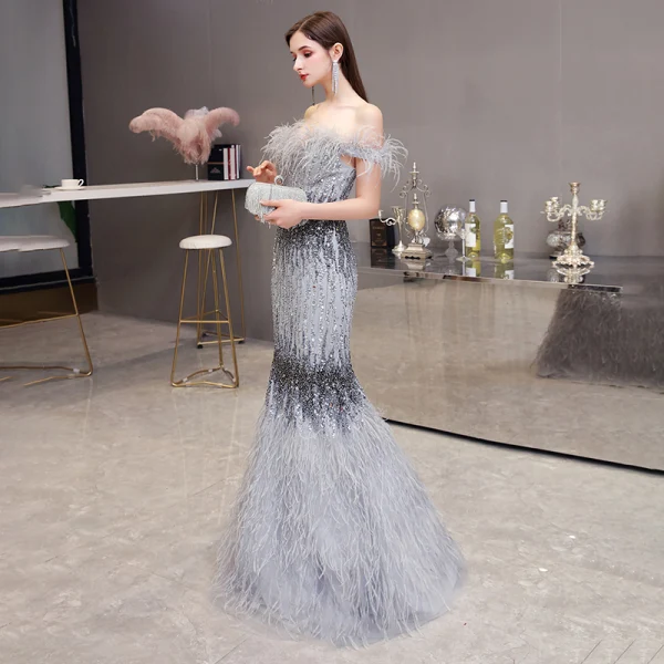 Luxury / Gorgeous Grey Evening Dresses 2020 Trumpet / Mermaid Off-The-Shoulder Short Sleeve Feather Beading Floor-Length / Long Ruffle Backless Formal Dresses
