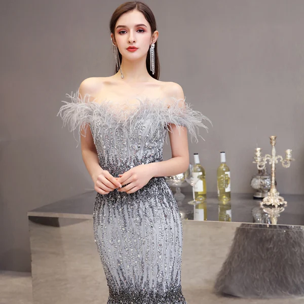 Luxury / Gorgeous Grey Evening Dresses 2020 Trumpet / Mermaid Off-The-Shoulder Short Sleeve Feather Beading Floor-Length / Long Ruffle Backless Formal Dresses