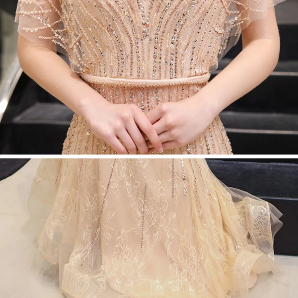 Haut de Gamme Doré Transparentes Robe De Soirée 2020 Trompette / Sirène V-Cou Manches Courtes Ceinture Perlage Train De Balayage Volants Robe De Ceremonie