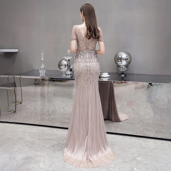 Haut de Gamme Champagne Transparentes Robe De Soirée 2020 Trompette / Sirène Encolure Carrée Sans Manches Fait main Perlage Train De Balayage Robe De Ceremonie