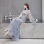 Illusion Haut de Gamme Gris Tapis rouge Transparentes Robe De Soirée Avec Châle 2020 Trompette / Sirène Col v profond Sans Manches Plumes Perlage Train De Balayage Volants Dos Nu Robe De Ceremonie