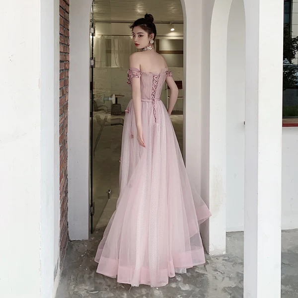 Chic / Beautiful Blushing Pink Evening Dresses  2020 A-Line / Princess Off-The-Shoulder Short Sleeve Spotted Tulle Appliques Flower Beading Pearl Sash Floor-Length / Long Ruffle Backless Formal Dresses