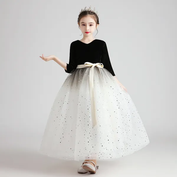 Chic / Beautiful Black White Suede Birthday Flower Girl Dresses 2020 Ball Gown 3/4 Sleeve V-Neck Star Sequins Sash Floor-Length / Long Ruffle